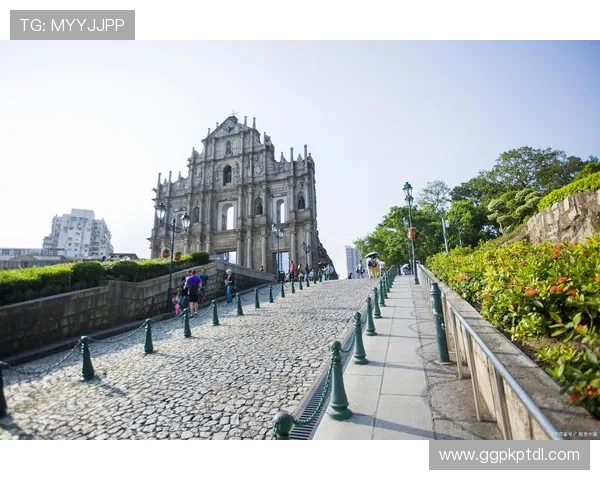 大三巴网：介绍澳门大三巴的参观指南与注意事项，确保你的旅游体验安全顺利